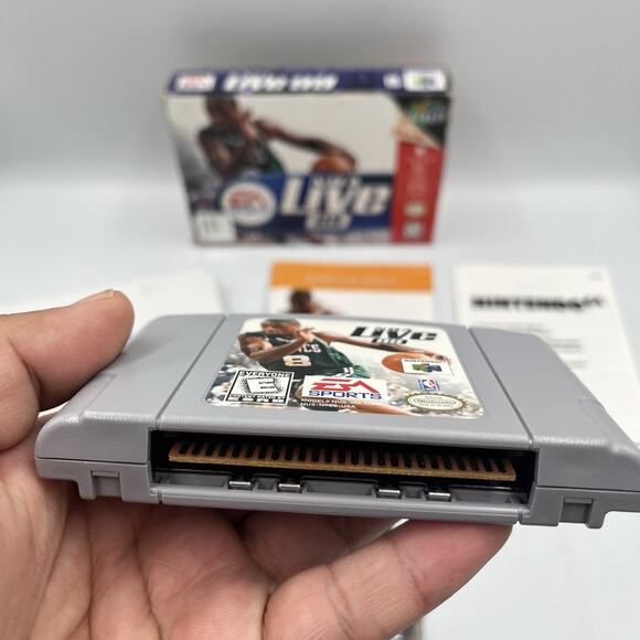 NBA Live 99 N64 Nintendo 64 Complete CIB Very Good Condition w/ Poster! NICE! - Picture 3 of 16